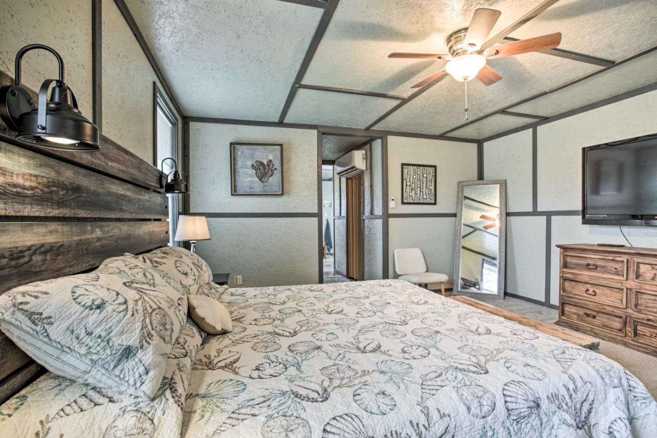 Waterfront Bay St Louis Beach House With Deck! Bay St. Louis Екстер'єр фото